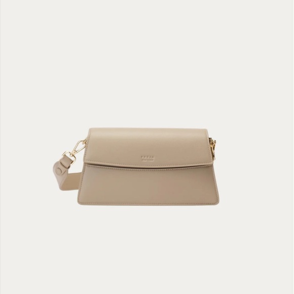 Freja New York Mini Shoulder Bag (Color Latte) - Picture 3 of 9